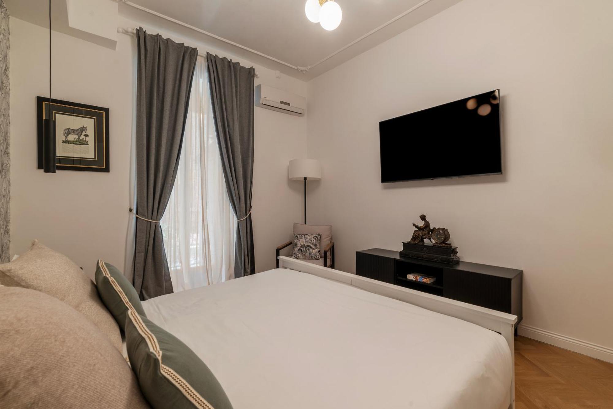 Apartment Toscana 2 - Fromhometorome Rom