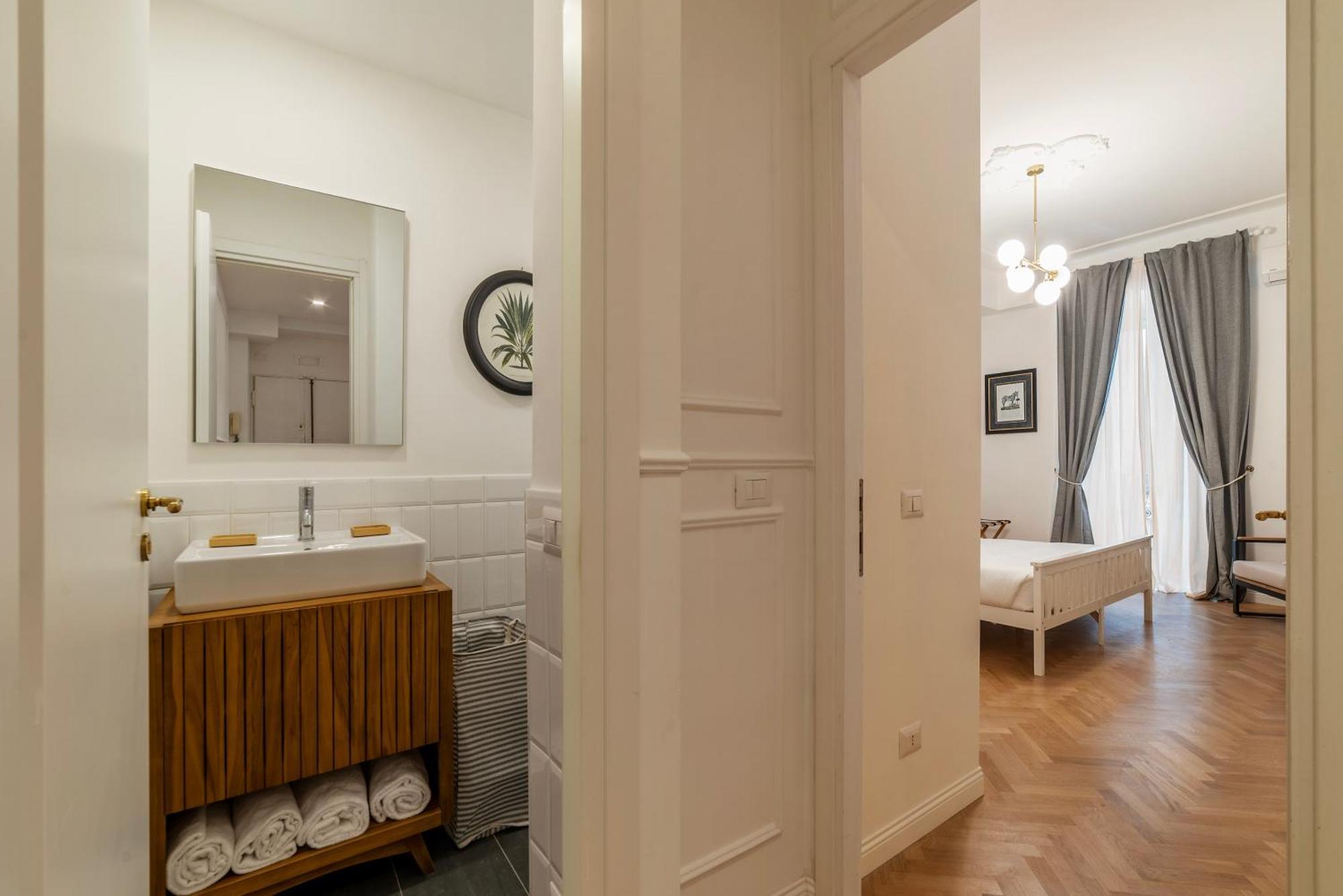 Apartment Toscana 2 - Fromhometorome Rom